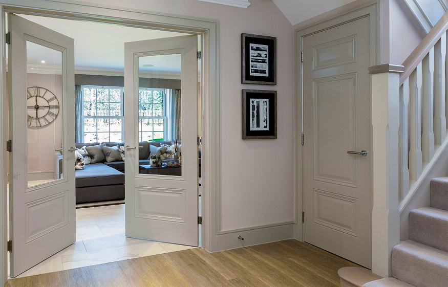 How to choose the material for your interior doors?